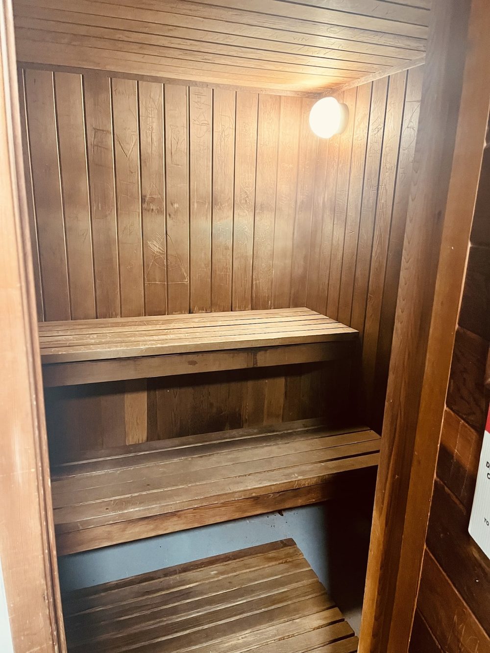 Le sauna partagé du complexe